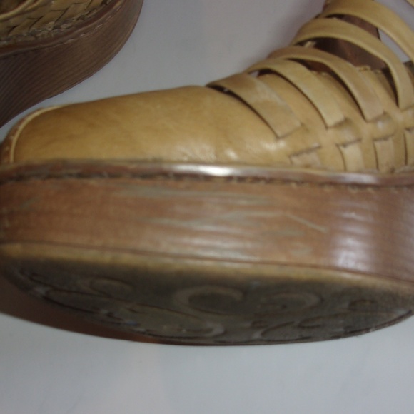 Born Clogs/Mules Slip-on - Picture 3 of 8